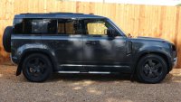 LAND ROVER DEFENDER 110