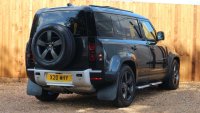 LAND ROVER DEFENDER 110