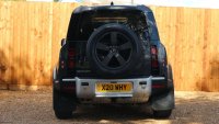 LAND ROVER DEFENDER 110