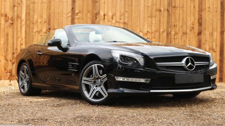 MERCEDES-BENZ
